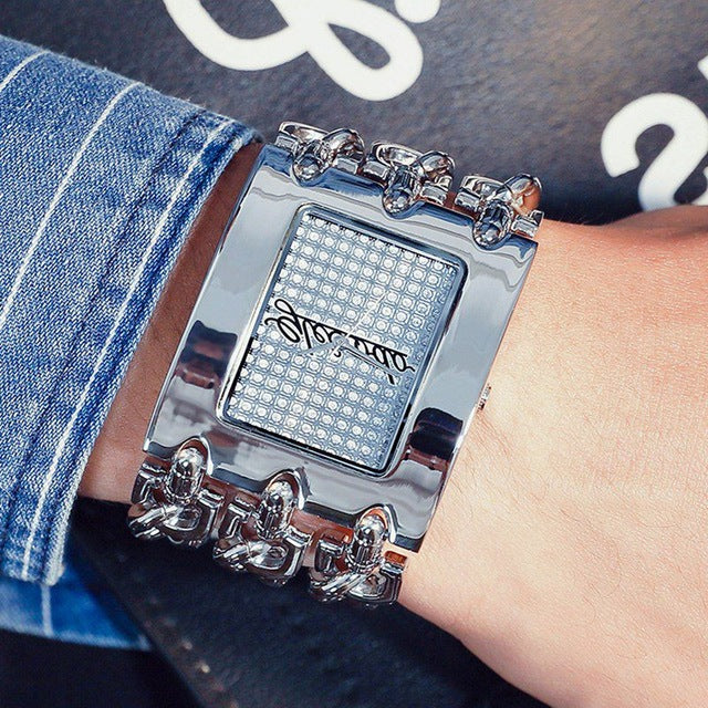 Modern Minimalist Gold Quartz Watch for Women