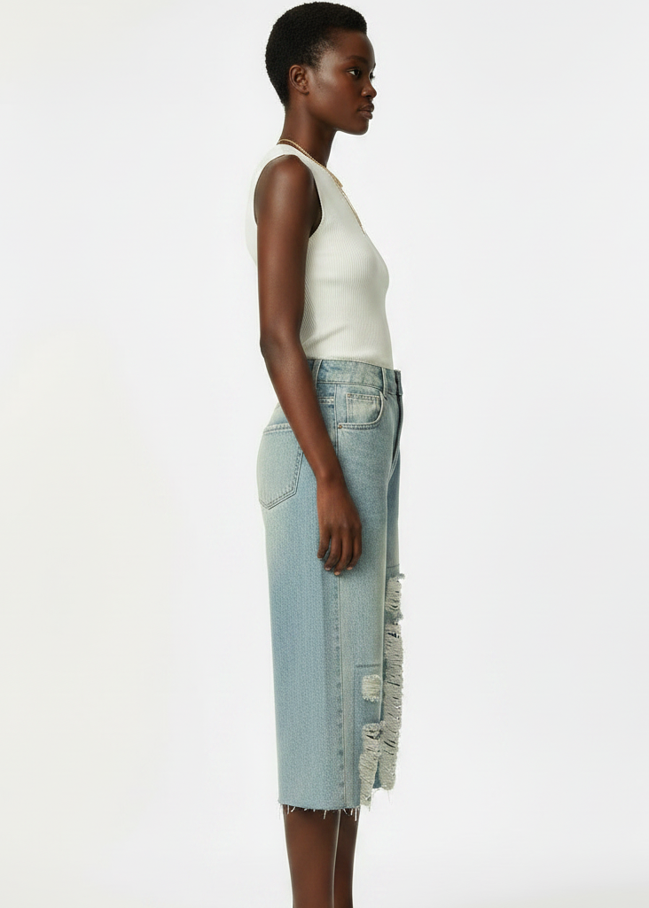 Chic Distressed Denim Loose-fitting Cropped Pants