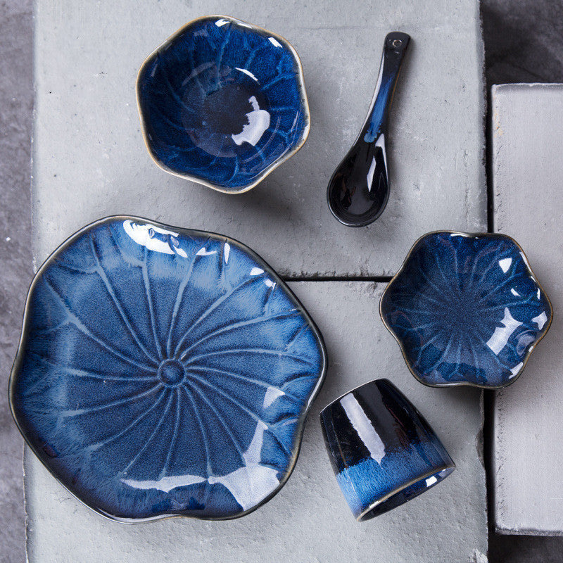 Ceramic kiln turned lotus tableware