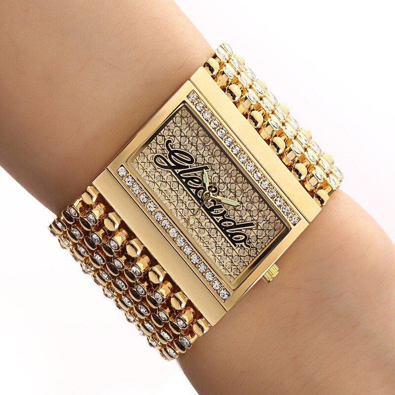 Modern Minimalist Gold Quartz Watch for Women