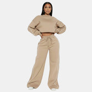Allzom bege Sweatsuit de manga comprida com calças largas e pormenores de riscas brancas.